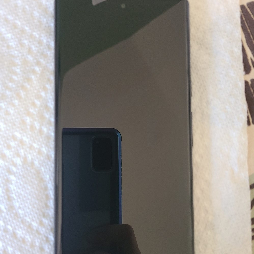 Google Pixel 6 pro AT&T, this locked on the AT&T carrier.